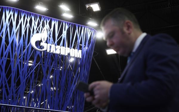 «Газпром» и его друзья: что стоит за сделкой с акциями газового монополиста на $3 млрд