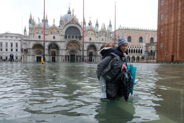 Венеция на 85% — под водой. Как белорусские туристы пережили потоп