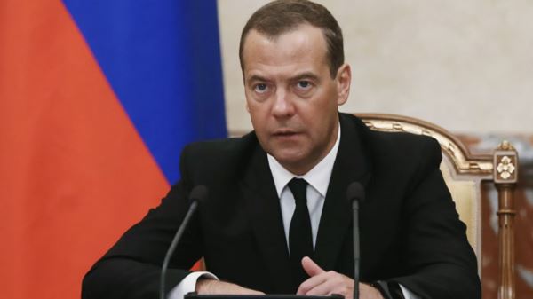 Медведев назначил нового куратора мусорной реформы