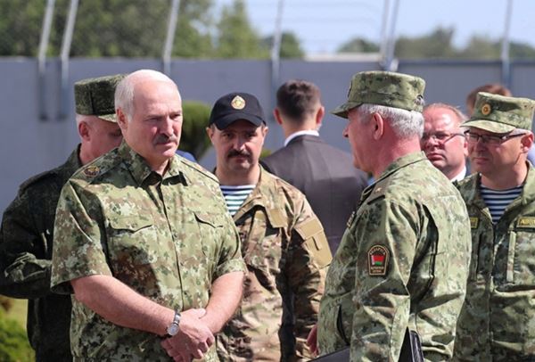 Лукашенко рассказал, зачем назначил сына Виктора помощником по нацбезопасности
