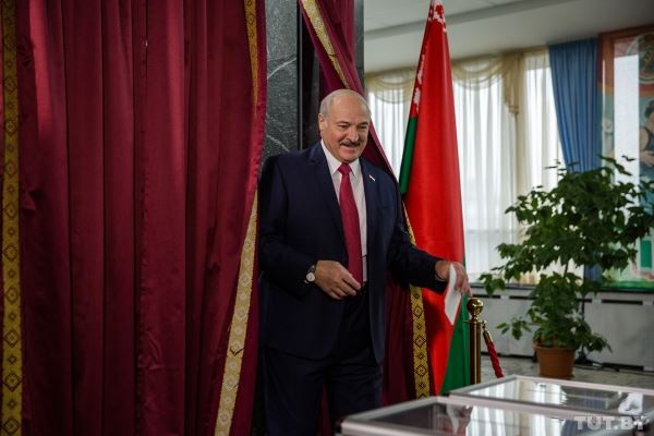 Лукашенко рассказал, за кого проголосовал на парламентских выборах